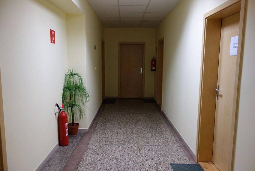 Menšie kancelárie v širšom centre mesta, 27m2, 44m2, Ružinov