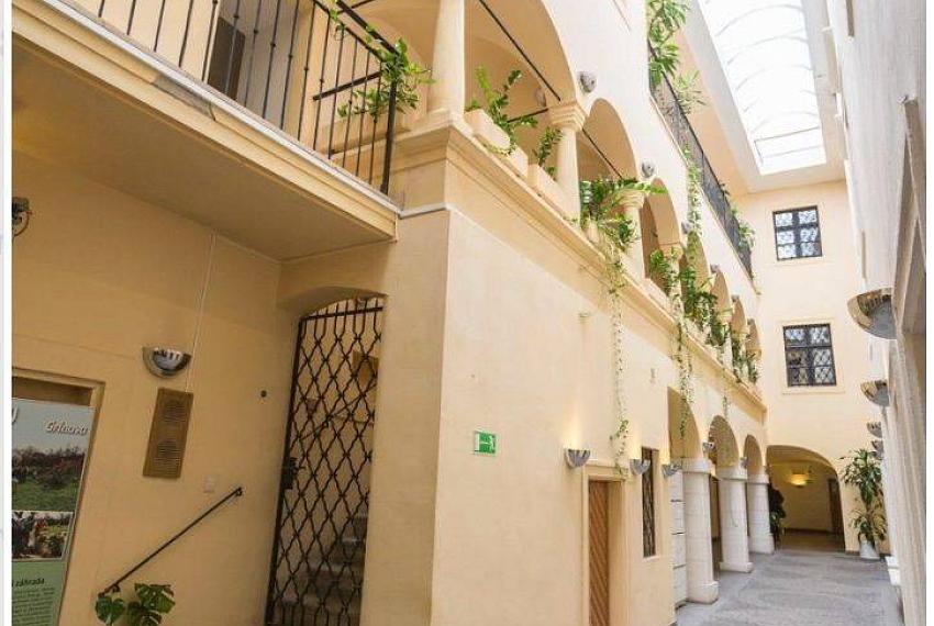 Kancelárske priestory 42m2, pešia zóna, Staré Mesto