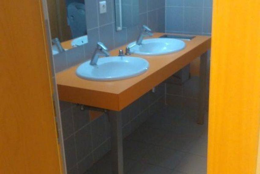 Prenájom kancelárií 627 m2 v Dúbravke.