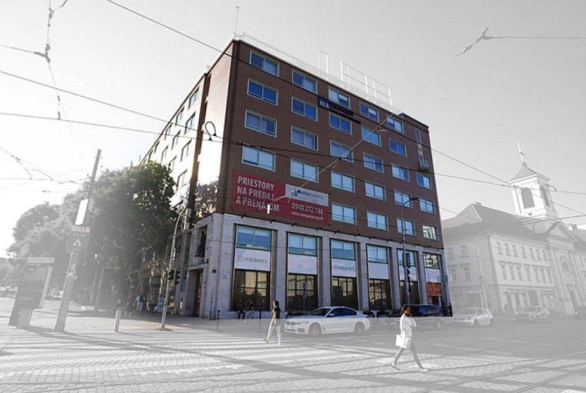 Prenájom administratívnych priestorov 200m2 na Nám. SNP