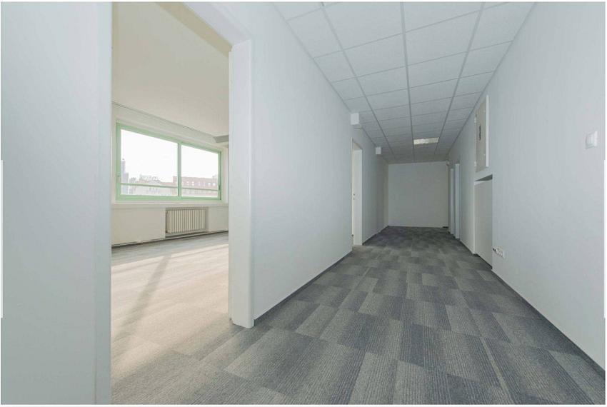 Prenájom administratívnych priestorov 200m2 na Nám. SNP