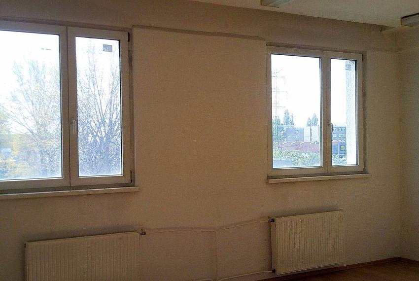 Lacné kancelárie, aj malé výmery, 15 a 30m2, Galvaniho, Bratislava-Ruž