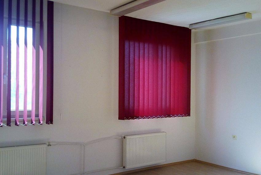 Lacné kancelárie, aj malé výmery, 15 a 30m2, Galvaniho, Bratislava-Ruž