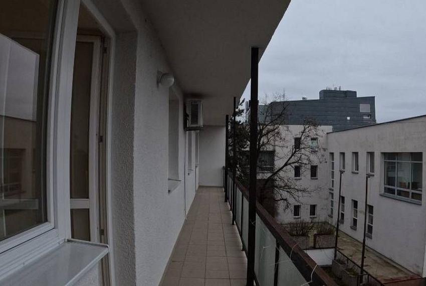 Prenájom kancelárskych priestorov 220 m2 v Starom Meste aj s parkovaní