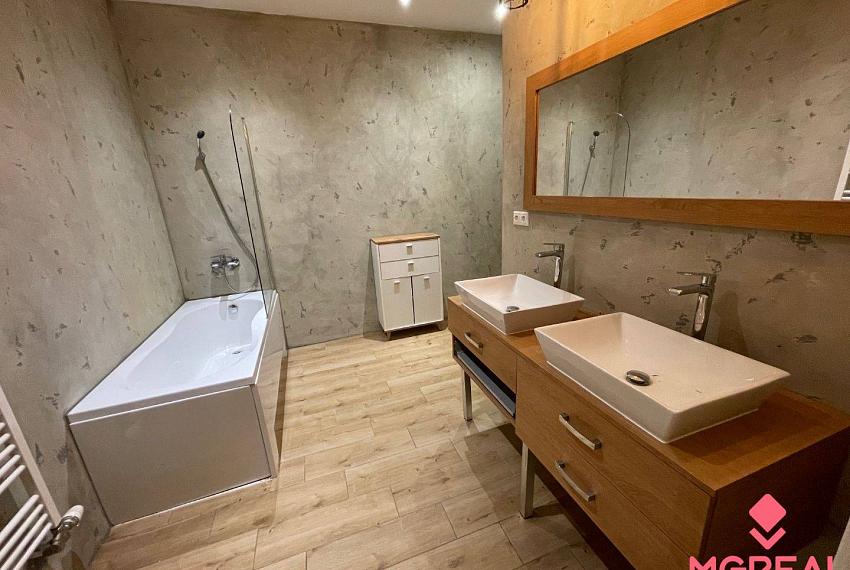 3 izbový byt Priame Centrum  Topoľčany s garážou