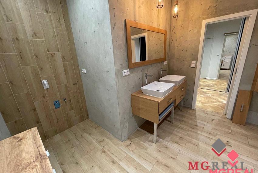 3 izbový byt Priame Centrum  Topoľčany s garážou