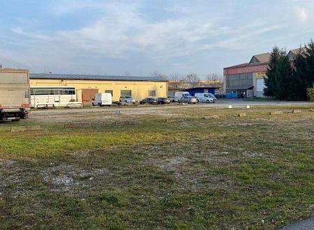 Prenájom parkovacích miest pre kamióny v Senici
