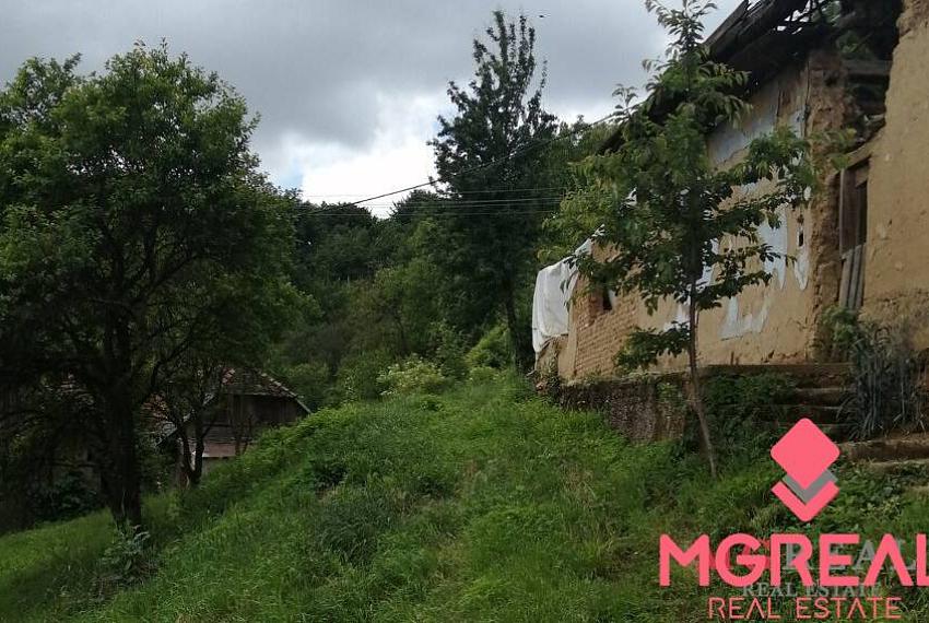 Predaj pozemku 740 m2  na myjavských kopaniciach.