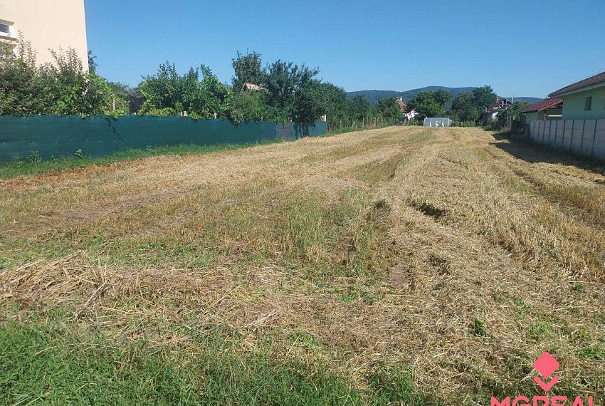 Veľký pozemok pre výstavbu RD Čakajovce (Nitra)