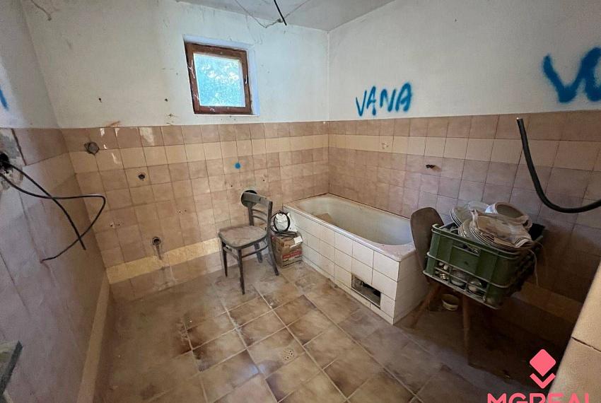 Rodinný dom v rekonštrukcii Blesovce/ VYPLATENA ZALOHA
