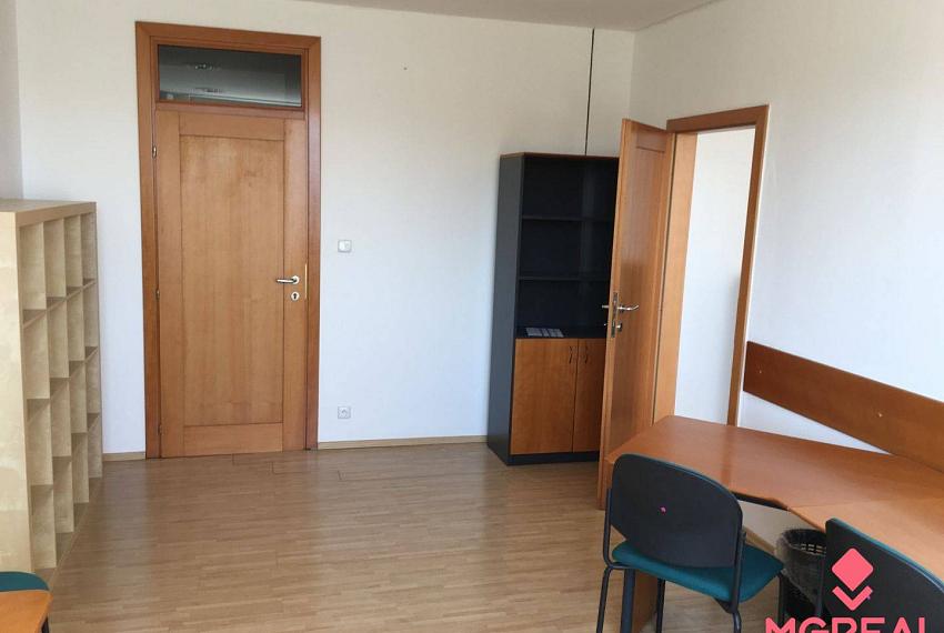 Prenájom kancelárskych a skladových priestorov pri Zlatých pieskoch.