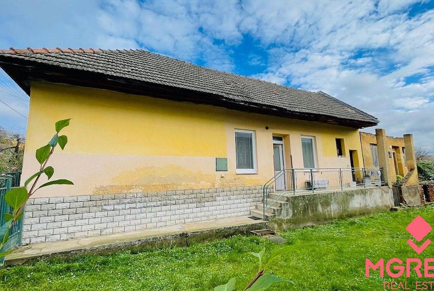 Na predaj rodinný dom Hradište - pozemok 2423 m2