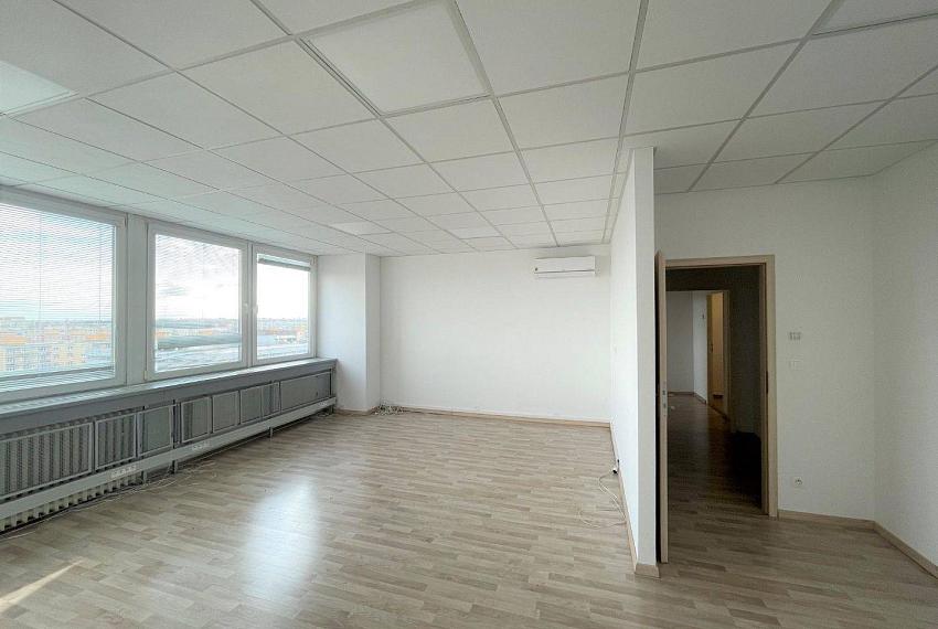 Samostatný kancelársky celok 60m2 - Drieňová, Ružinov