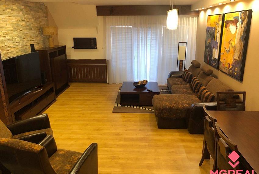 Luxusný  mezonet so saunou a terasou Topoľčany / Centrum / 2 garáže