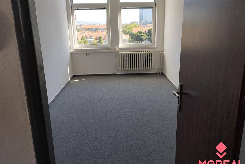 Kancelársky celok 180m2, Za kasárňou, Nové Mesto