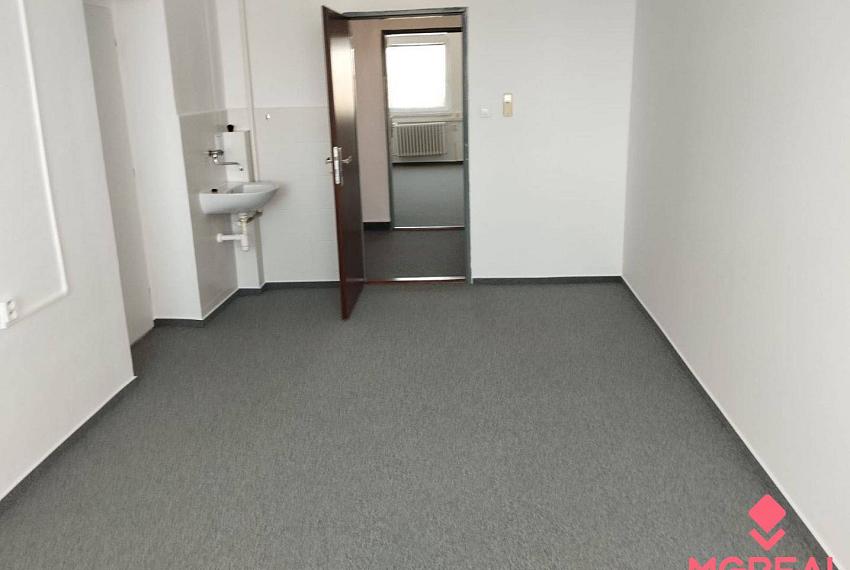 Kancelársky celok 180m2, Za kasárňou, Nové Mesto
