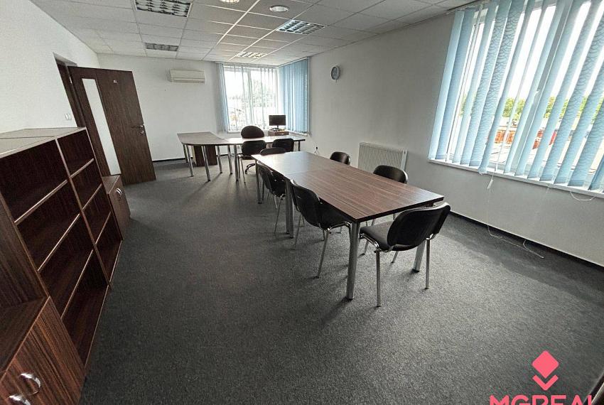 Administratívna budova na podnikanie Ludanice