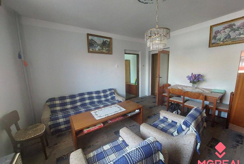 Rodinný dom s veľkým pozemkom  - Veľký Cetín