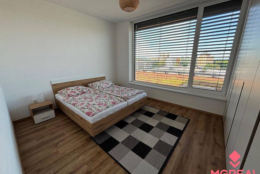 3 izbový byt s 100 m2 terasou Topoľčany