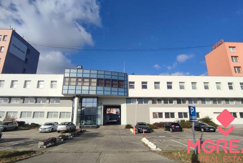 Skladovo - výrobné priestory / showroom 246m2, Vajnorská ul., Nové Mes
