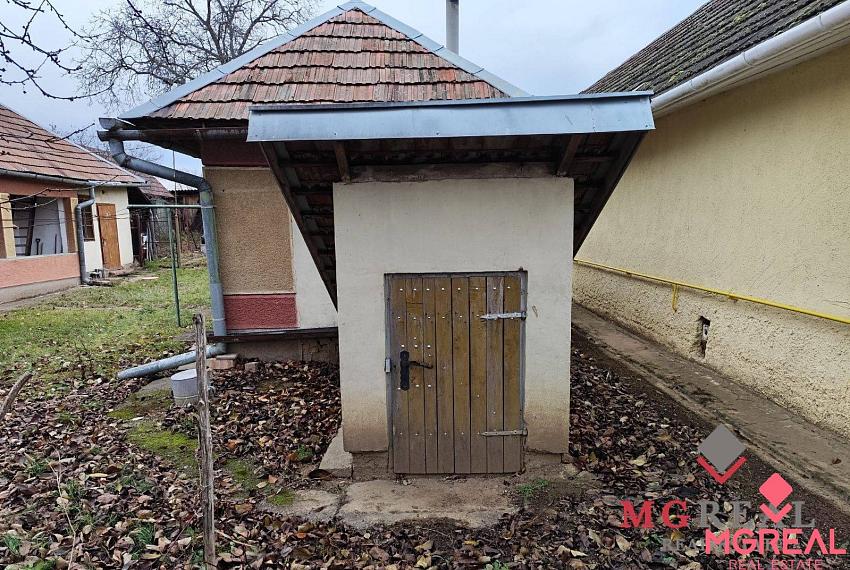 Na predaj rodinný vidiecky dom a stavebný pozemok v Jasovej