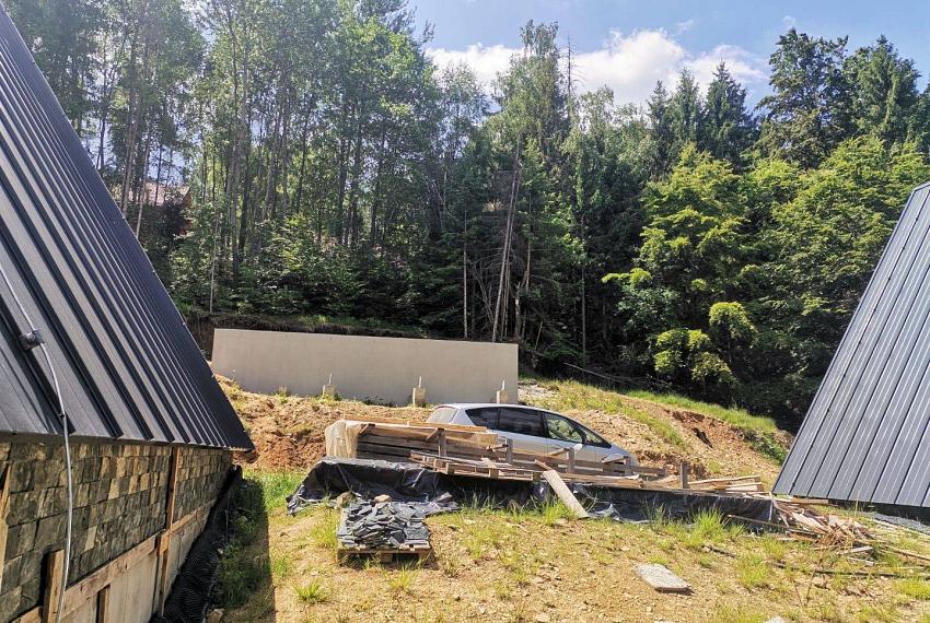 Na predaj 2 rozostavané chaty - Kokava nad Rimavicou