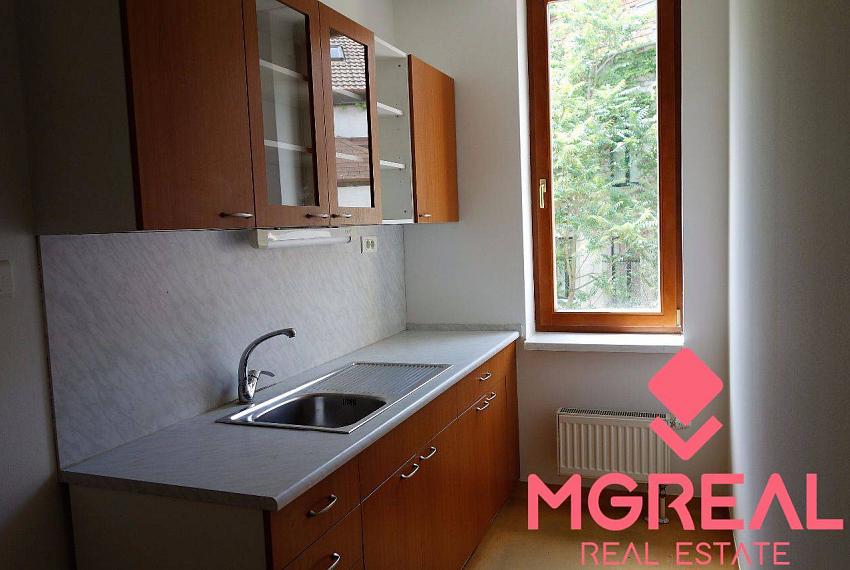 Administratívny celok 181m2, Nové Mesto, Kukuričná ul., parkovanie