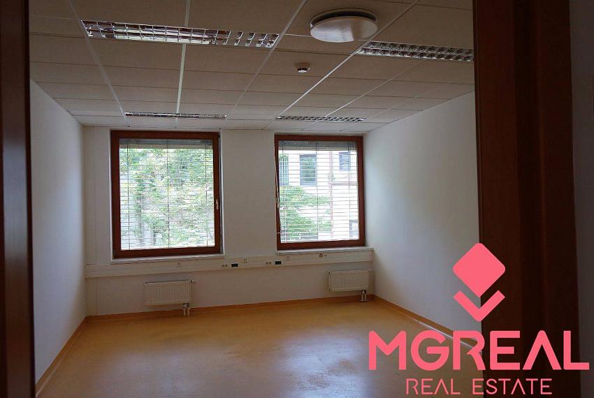 Administratívny celok 181m2, Nové Mesto, Kukuričná ul., parkovanie