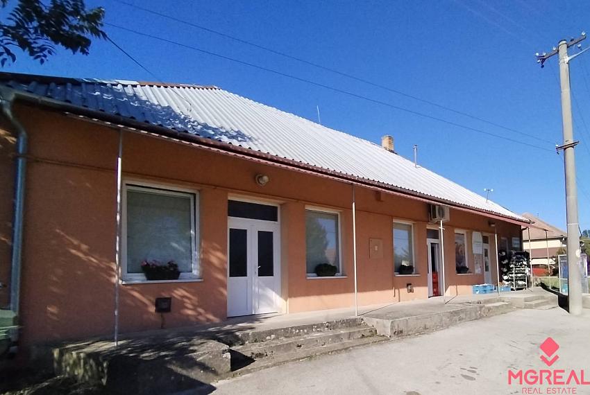 Rodinný dom - Potraviny v obci Bardoňovo