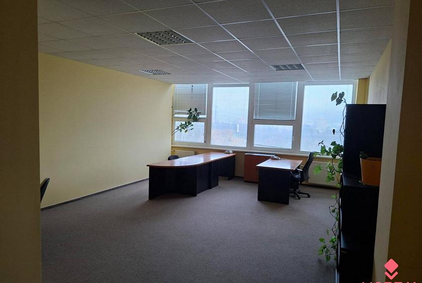 TOP CENA: Administratíva 420m2, Dúbravka