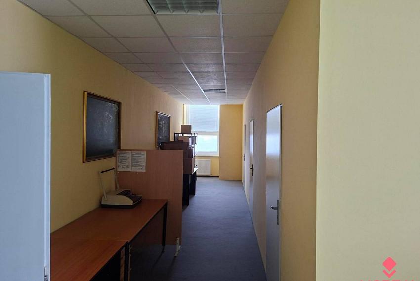 TOP CENA: Administratíva 420m2, Dúbravka