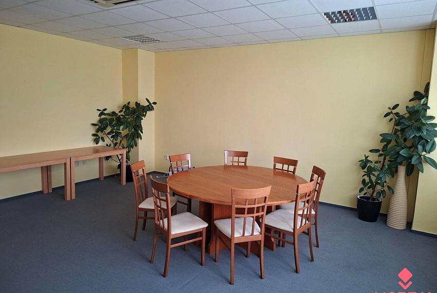 TOP CENA: Administratíva 420m2, Dúbravka