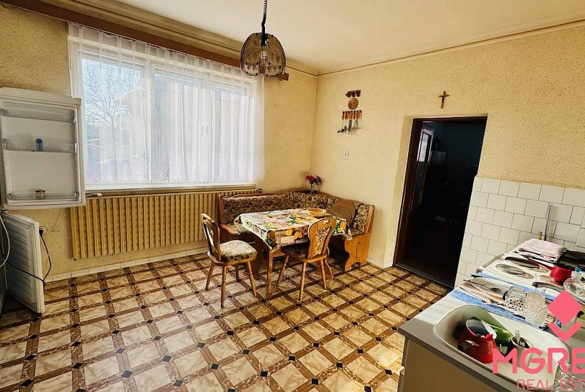 Na predaj 3 i RD v Partizánskom – Veľké Bielice, pozemok 446 m2