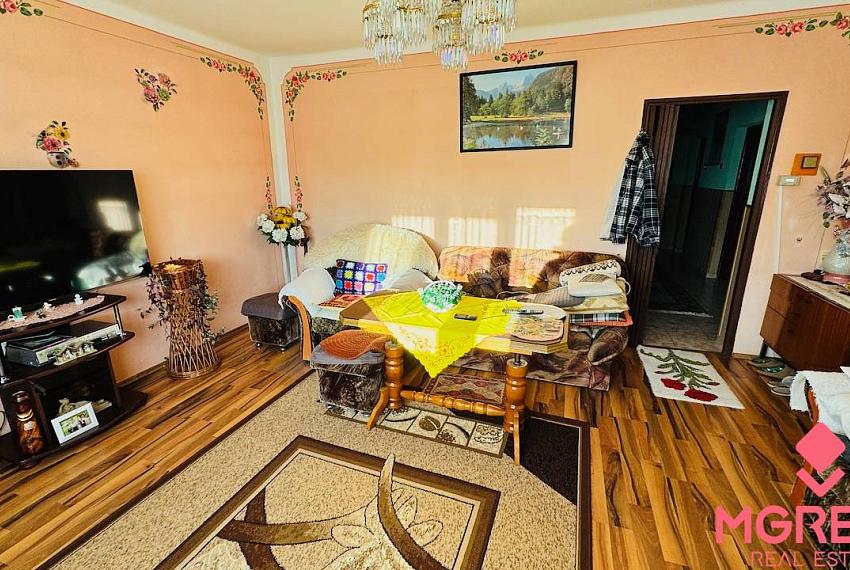 Na predaj dvojgeneračný 6 i RD Horná Ves - pozemok 800 m2