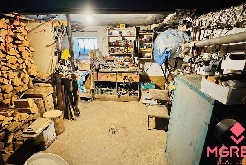 Na predaj dvojgeneračný 6 i RD Horná Ves - pozemok 800 m2