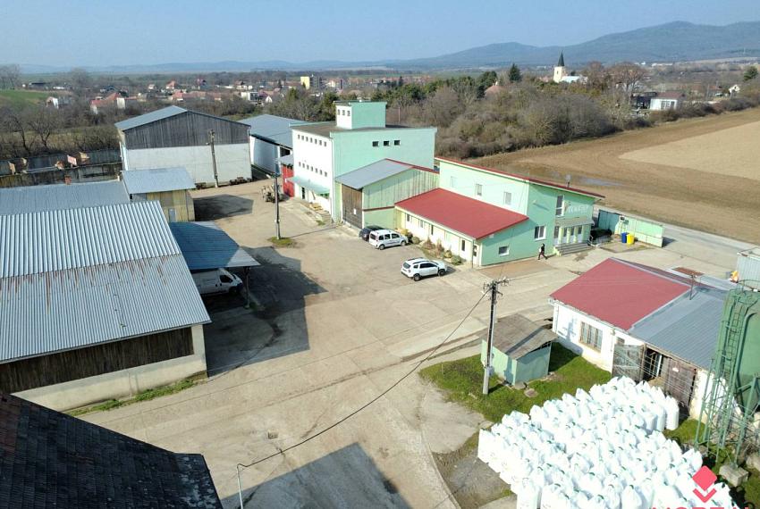 Priemyselný areál (družstvo) Blesovce 