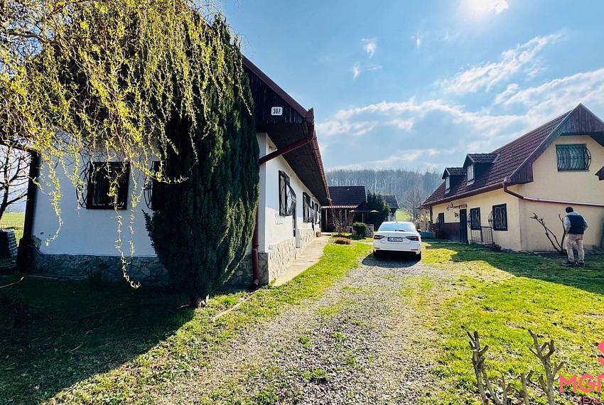 Na predaj 2 chalupy a 1 chatka Horná Ves – Pacov - pozemky 1488 m2