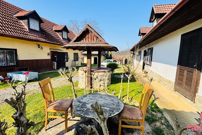 Na predaj 2 chalupy a 1 chatka Horná Ves – Pacov - pozemky 1488 m2