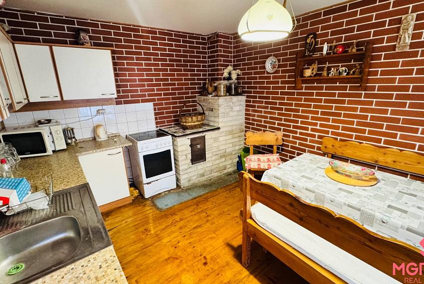 Na predaj 2 chalupy a 1 chatka Horná Ves – Pacov - pozemky 1488 m2