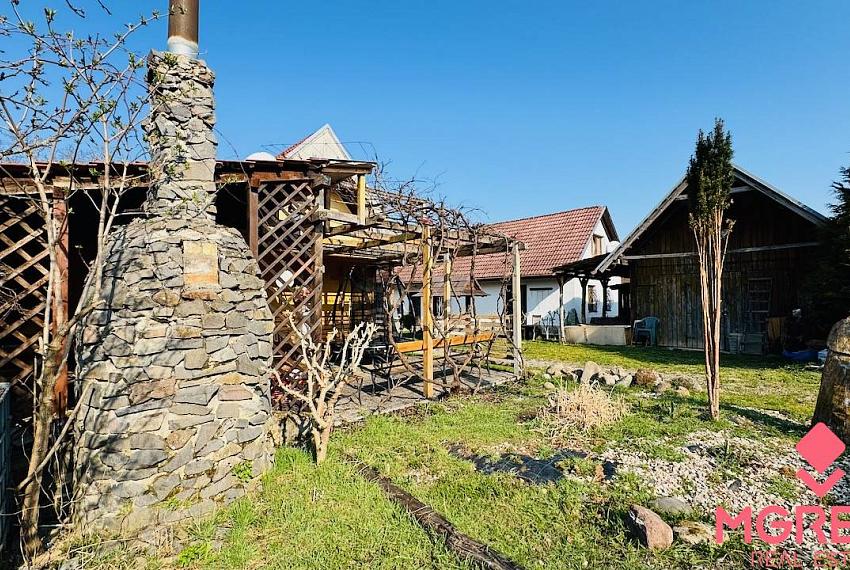 Na predaj 2 chalupy a 1 chatka Horná Ves – Pacov - pozemky 1488 m2