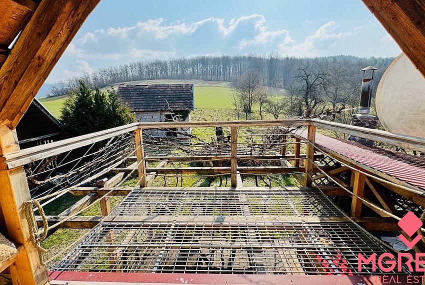 Na predaj 2 chalupy a 1 chatka Horná Ves – Pacov - pozemky 1488 m2