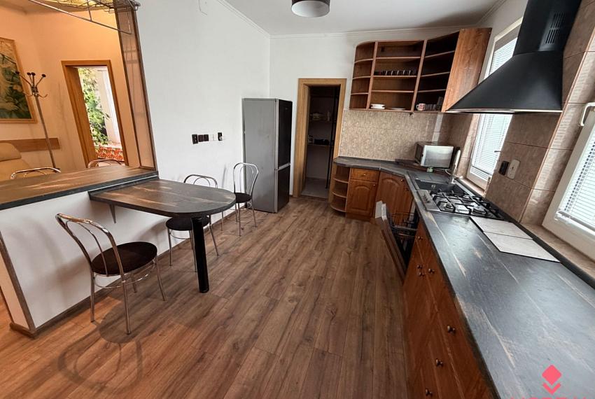 Veľký 3 izbový byt s terasou 154 m2 Topoľčany 