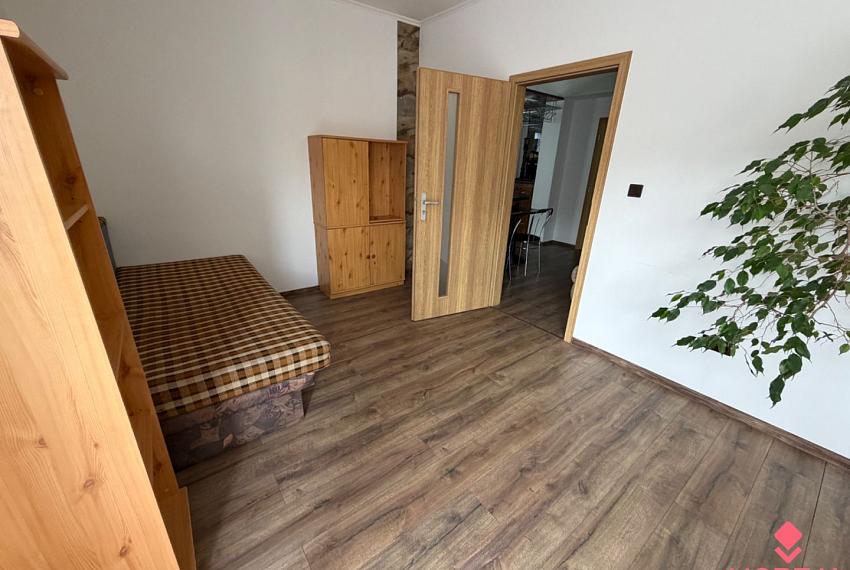 Veľký 3 izbový byt s terasou 154 m2 Topoľčany 
