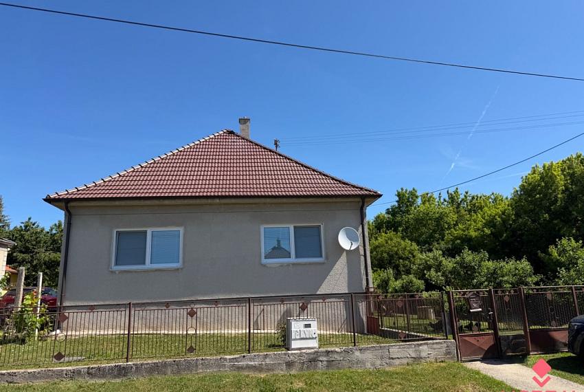 Zachovalý rodinný dom Hajná Nová Ves