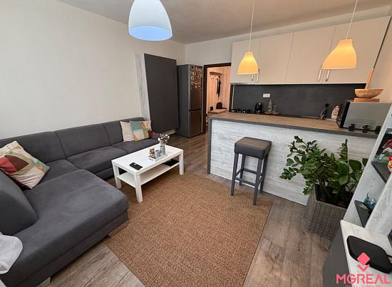 Veľkometrážny 1 izbový byt 47 m2 Topoľčany 